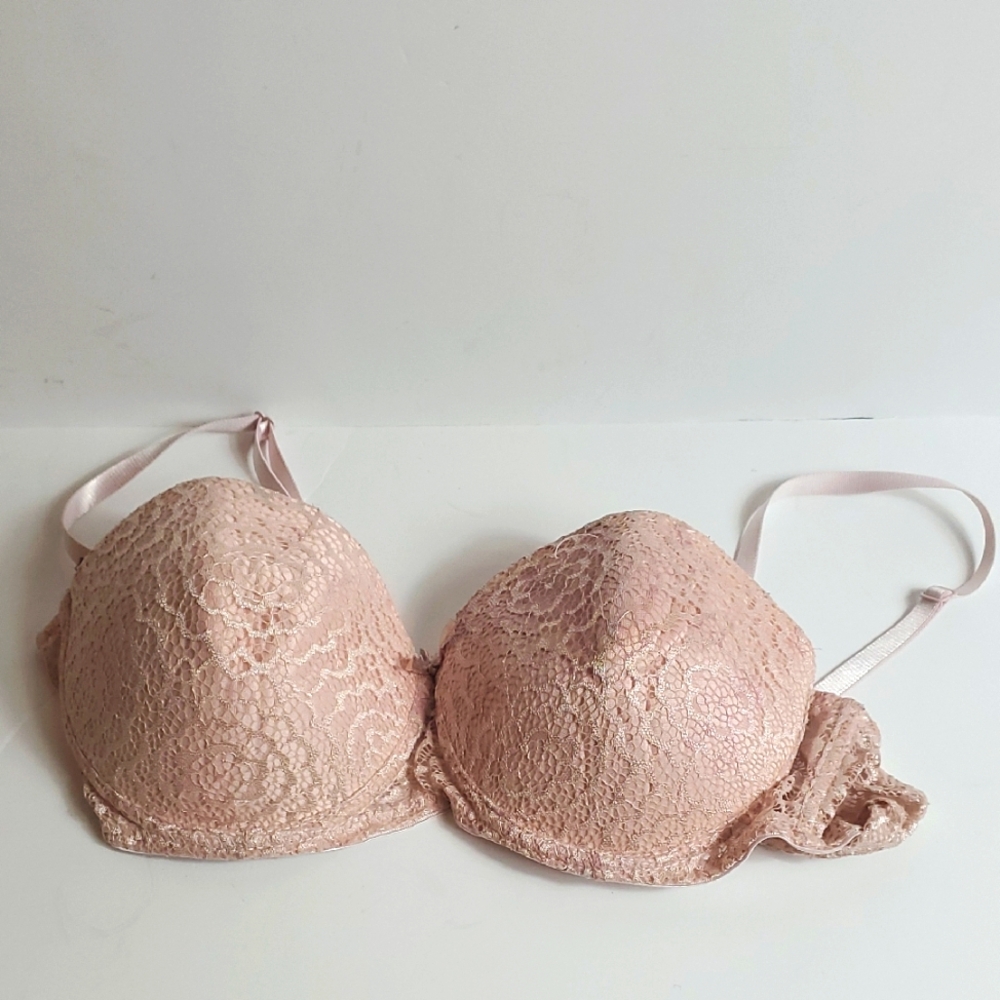 B. Luxe Delicate Lace Women's Bra - Soft Pink